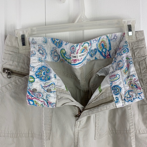 Lee Below the Waist Capri Pants - Picture 8 of 11